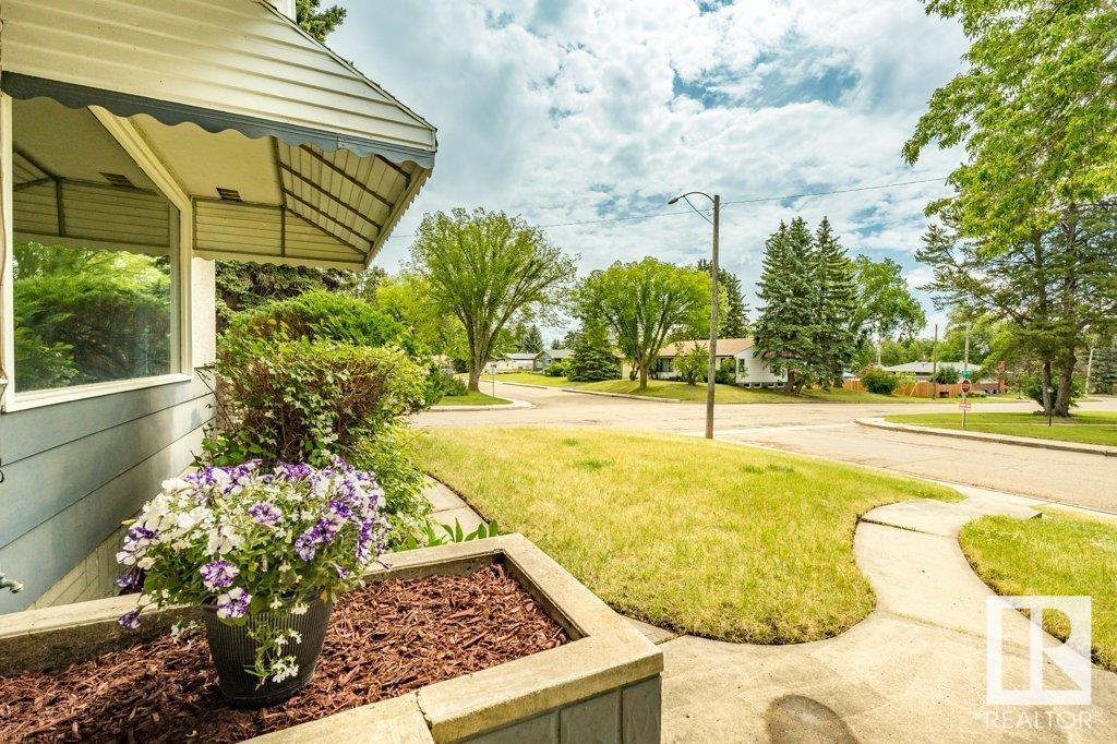 Photo 62 of 5502 44 Av, Wetaskiwin AB