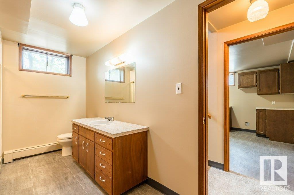 Photo 46 of 5502 44 Av, Wetaskiwin AB
