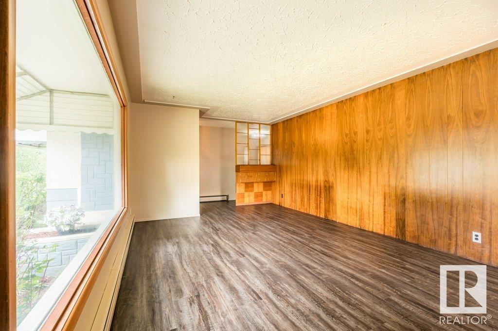 Photo 23 of 5502 44 Av, Wetaskiwin AB