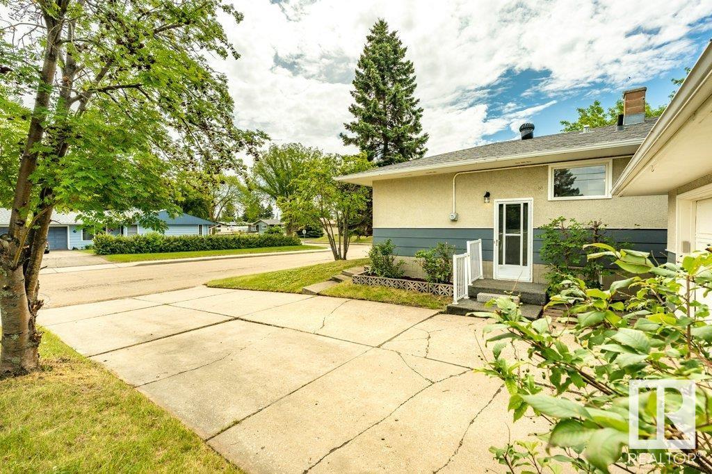 Photo 71 of 5502 44 Av, Wetaskiwin AB