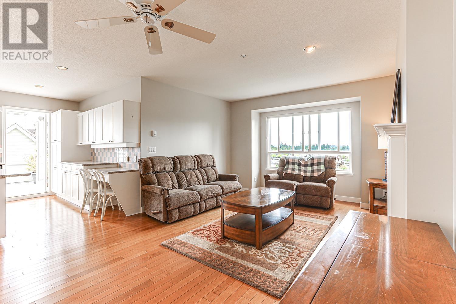 Photo 15 of 402 5500 13 A Avenue, Delta BC