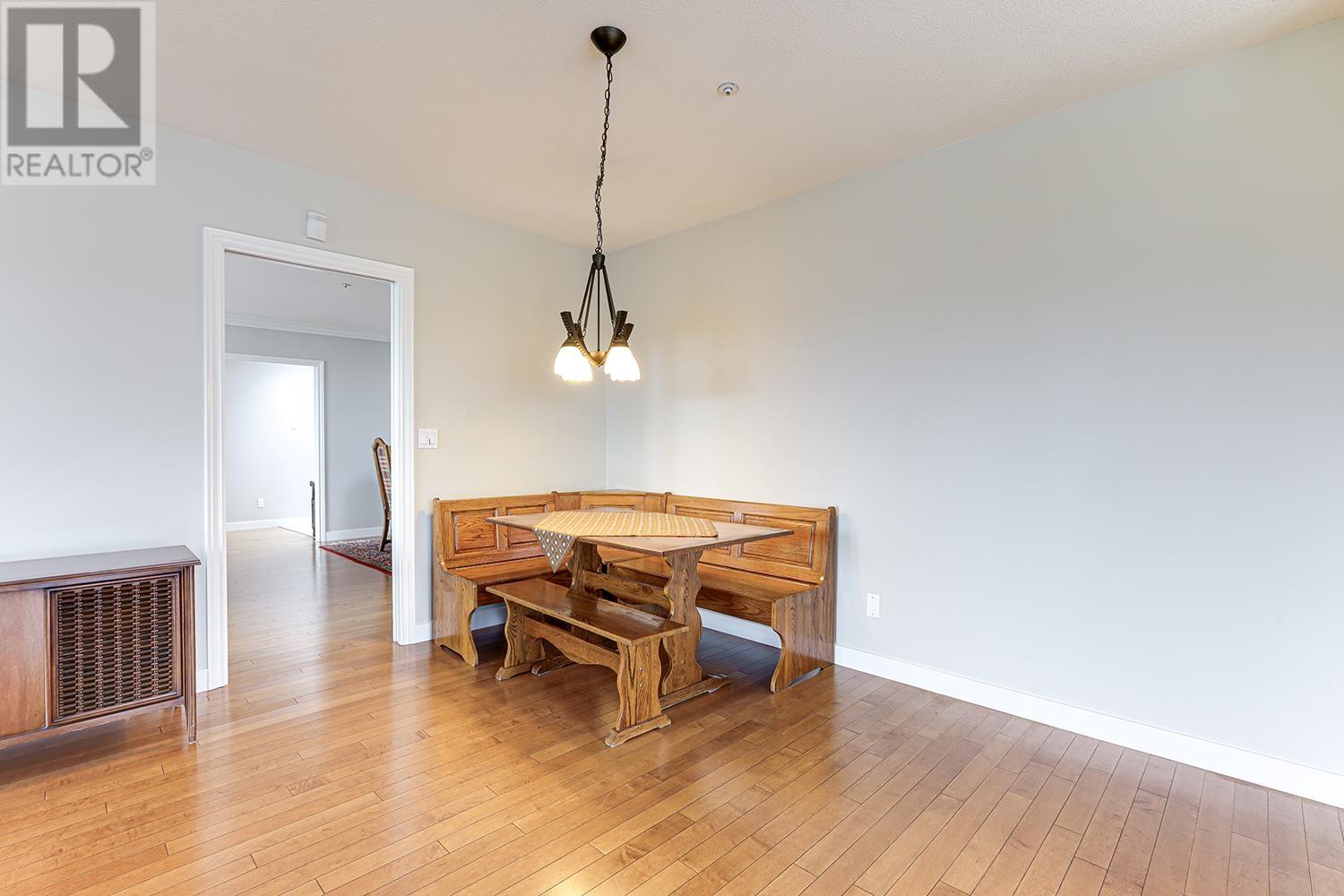Photo 11 of 402 5500 13 A Avenue, Delta BC