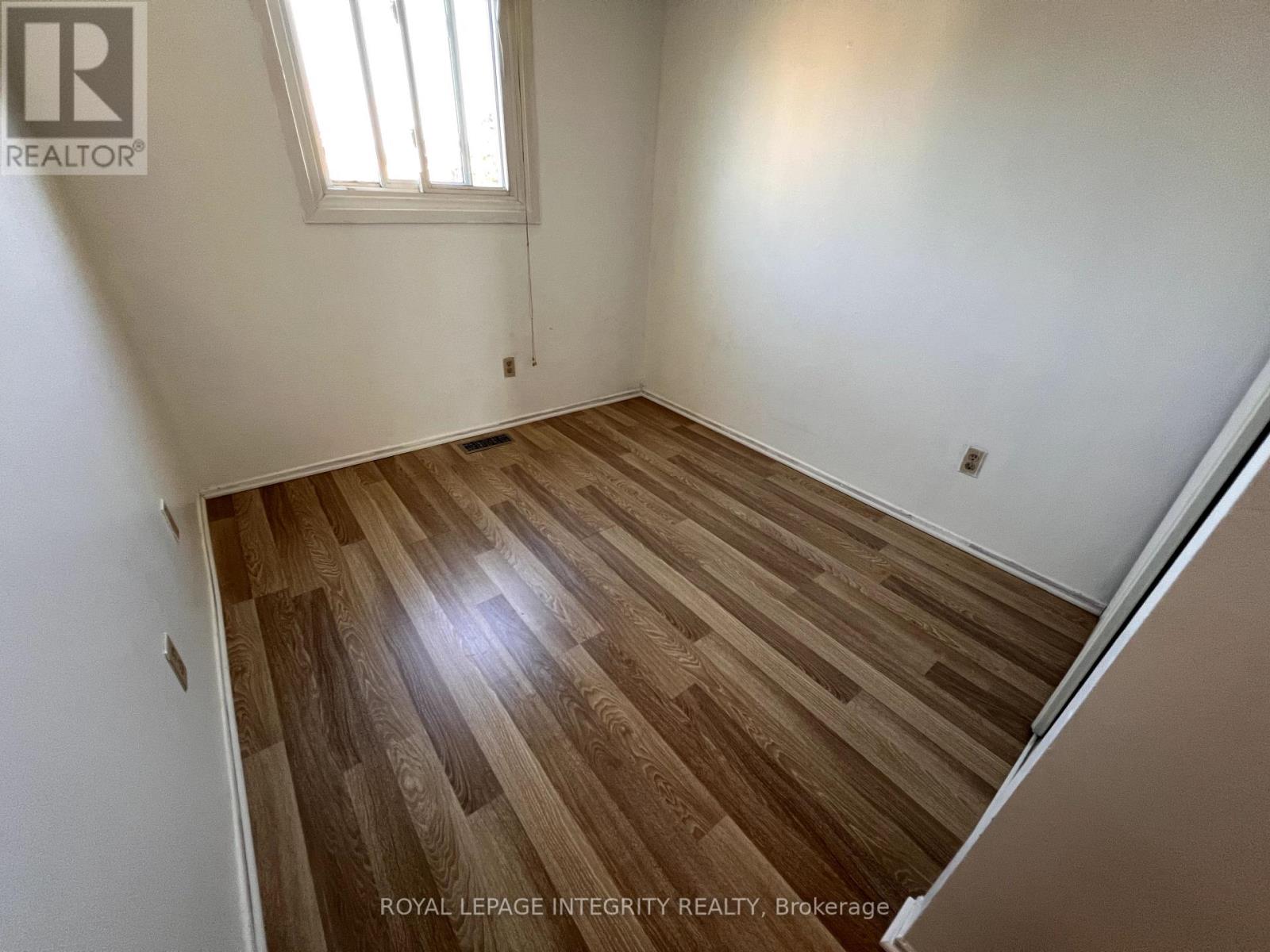 Photo 18 of 1826 Stonehenge Crescent, Ottawa ON