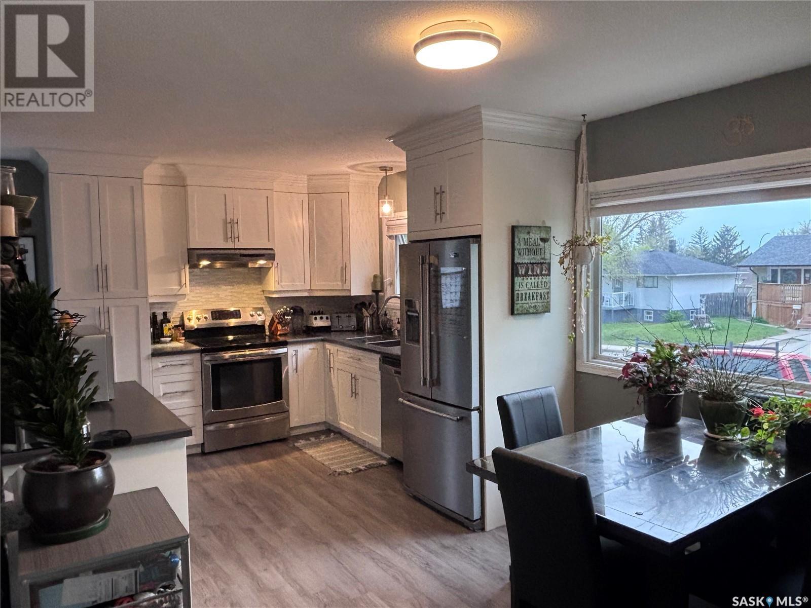 Single Family House Bungalow for Sale in  th AVENUE NW Swift Current 