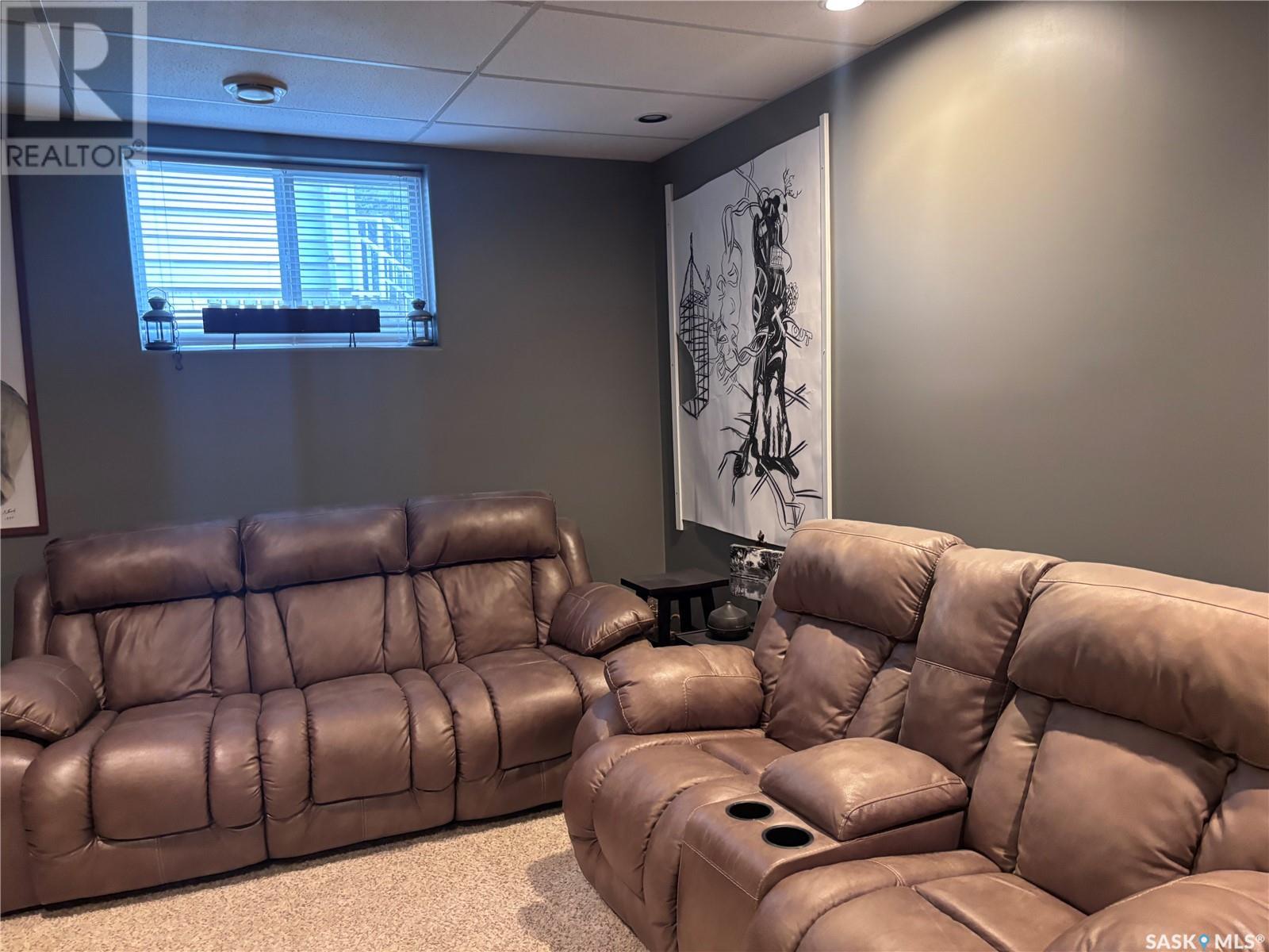 Single Family House Bungalow for Sale in  th AVENUE NW Swift Current 