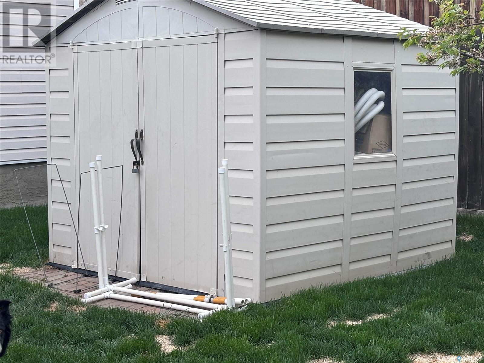 Single Family House Bungalow for Sale in  th AVENUE NW Swift Current 