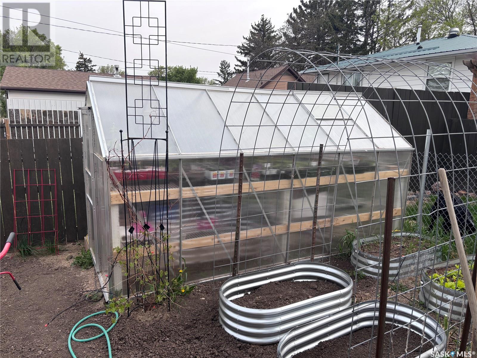 Single Family House Bungalow for Sale in  th AVENUE NW Swift Current 