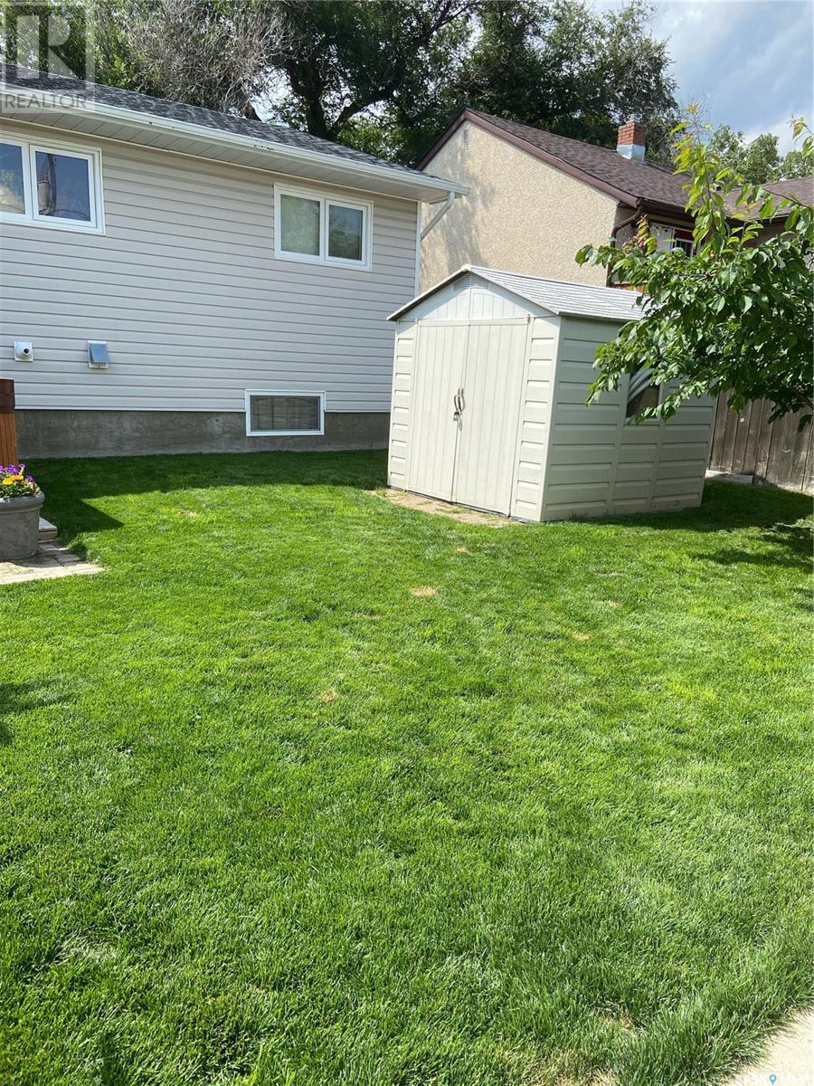 Single Family House Bungalow for Sale in  th AVENUE NW Swift Current 