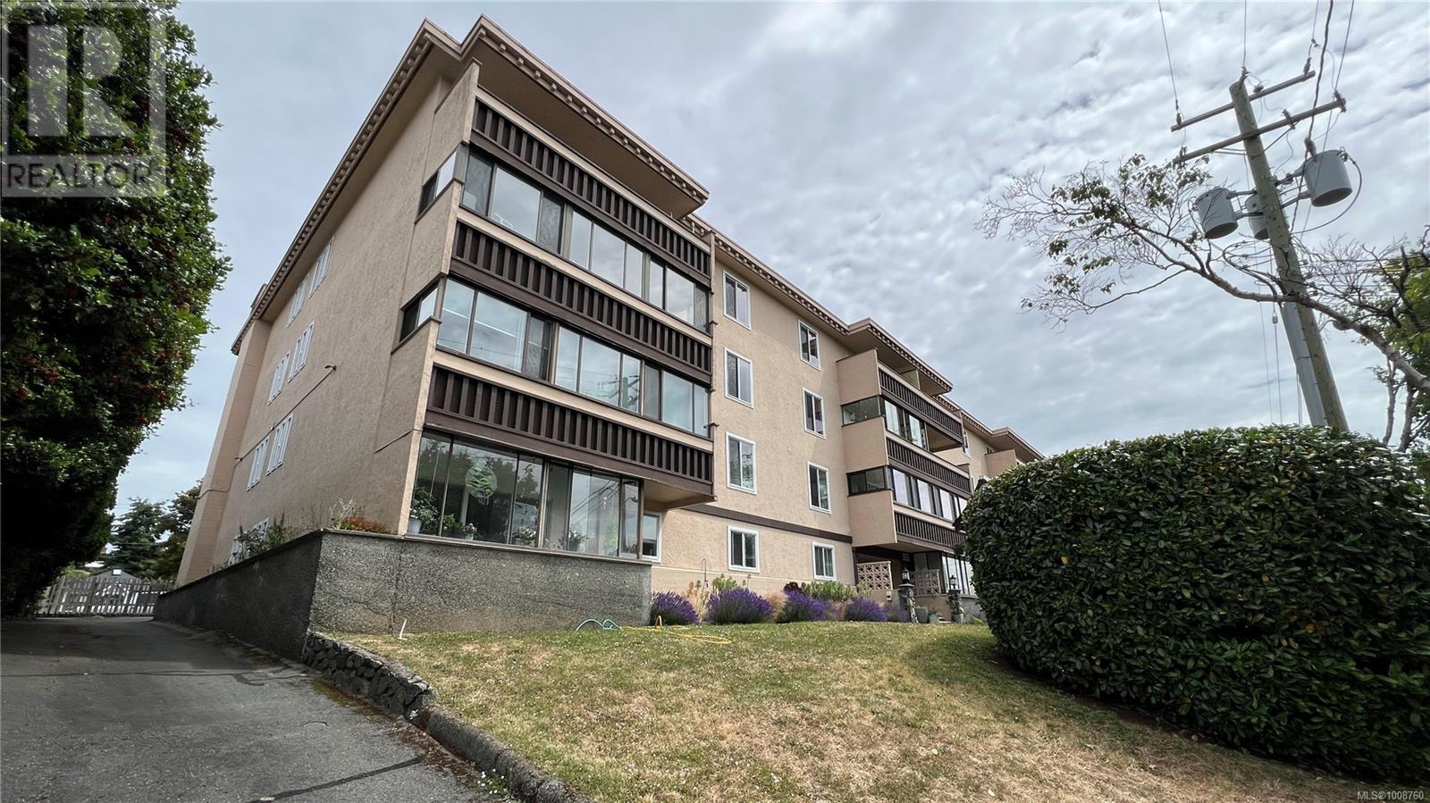 Photo 27 of 203 1012 Pakington St, Victoria BC