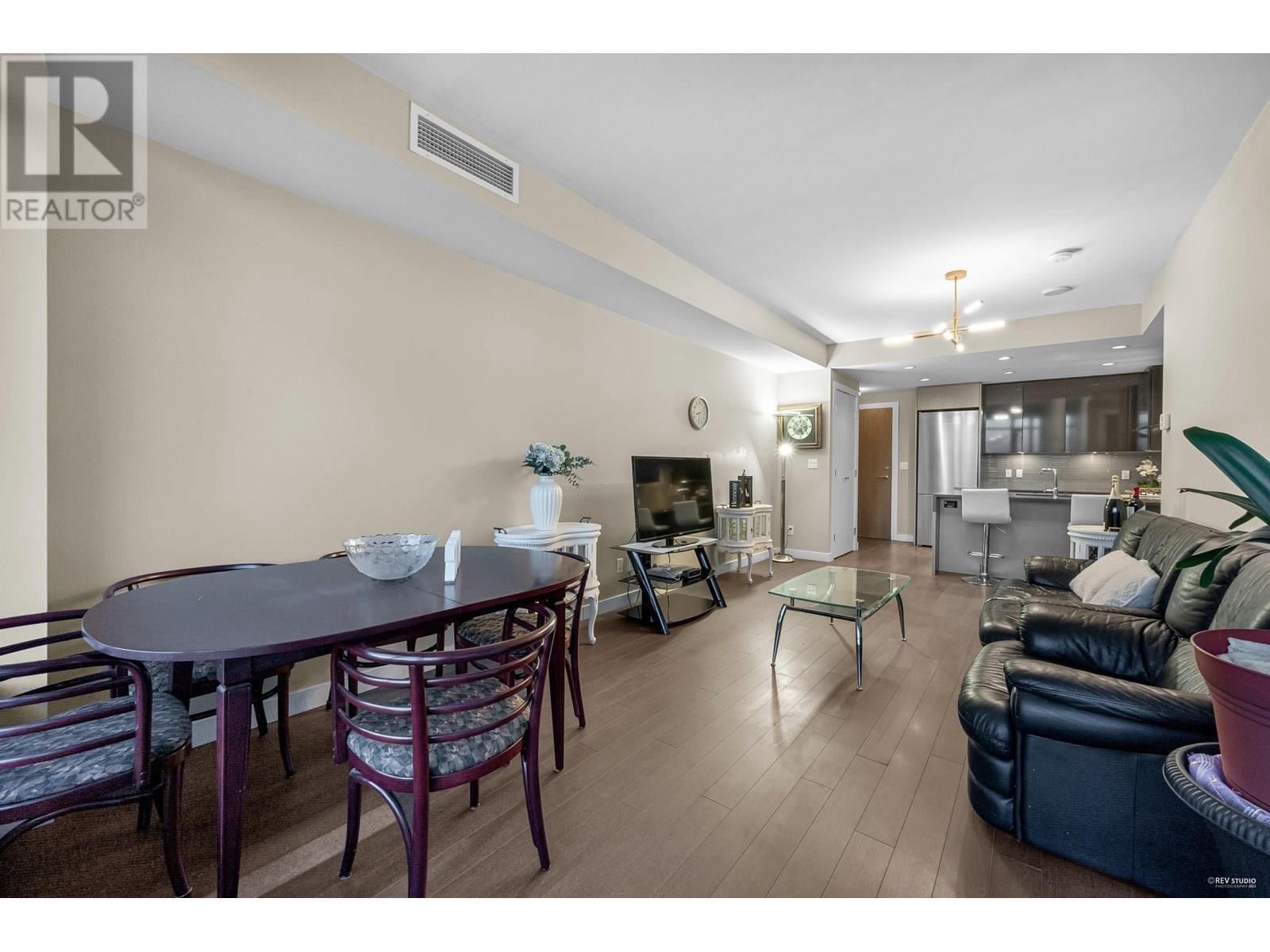 Photo 10 of 3106 4508 Hazel Street, Burnaby BC