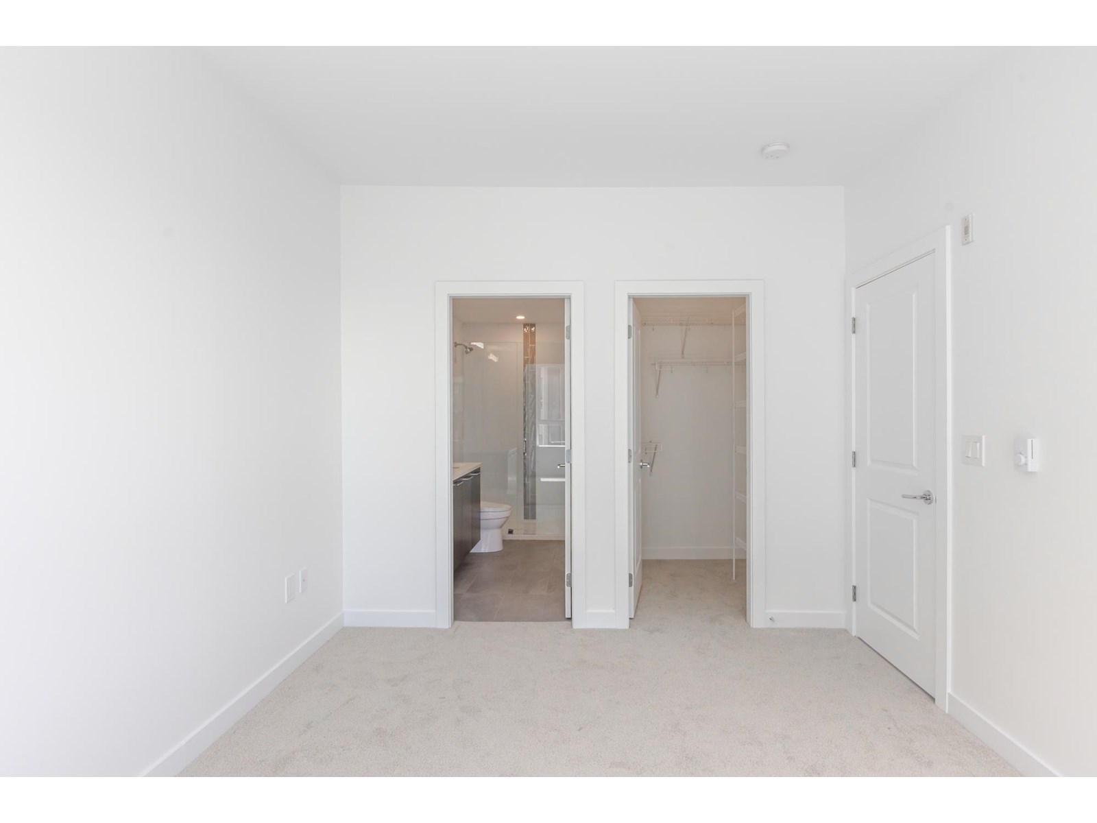 Photo 1 of B 403 20834 80 Avenue, Langley BC
