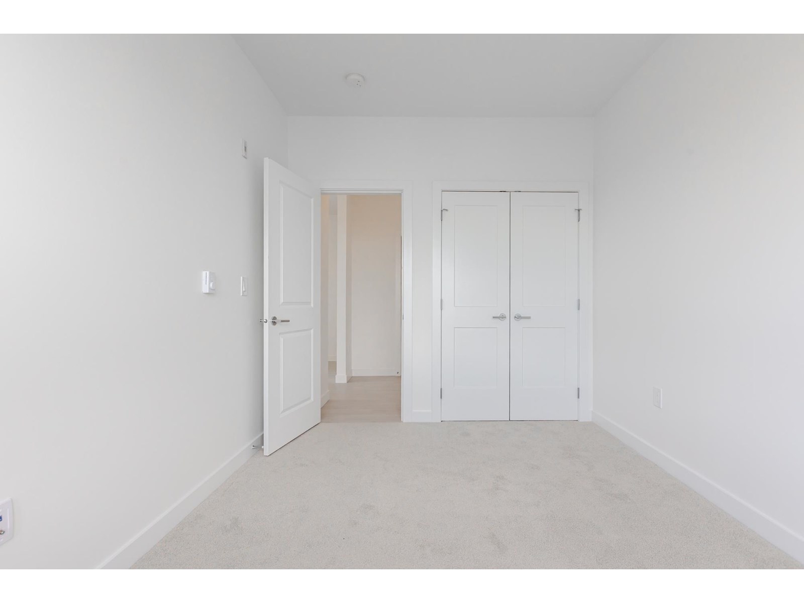 Photo 5 of B 403 20834 80 Avenue, Langley BC
