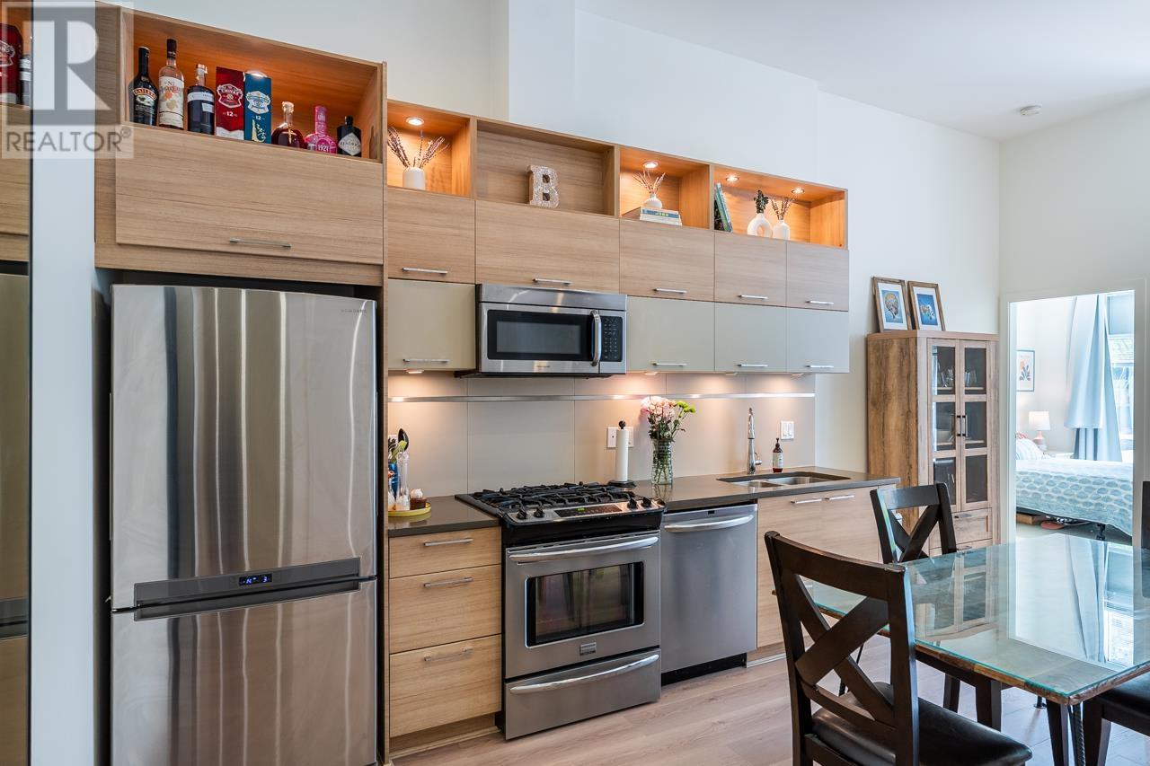 Photo 7 of 6 9150 University High Street, Burnaby BC