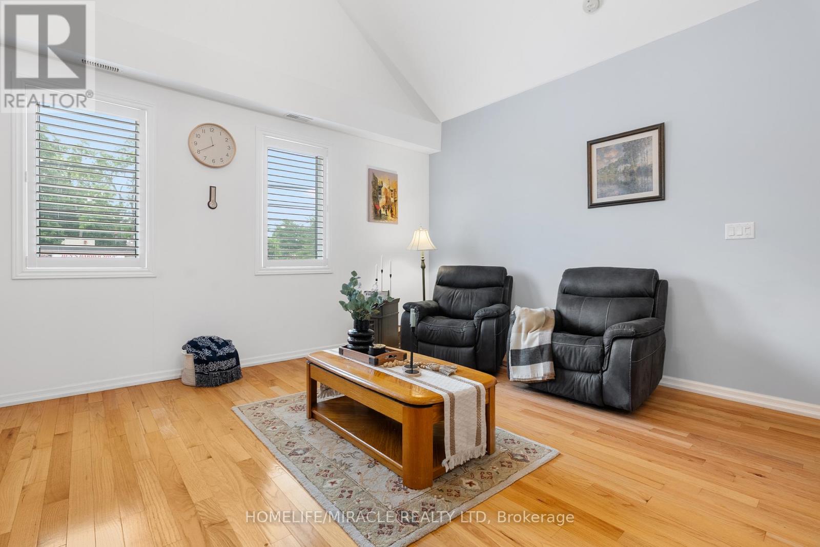 Photo 15 of 582 Upper James Street, Hamilton ON