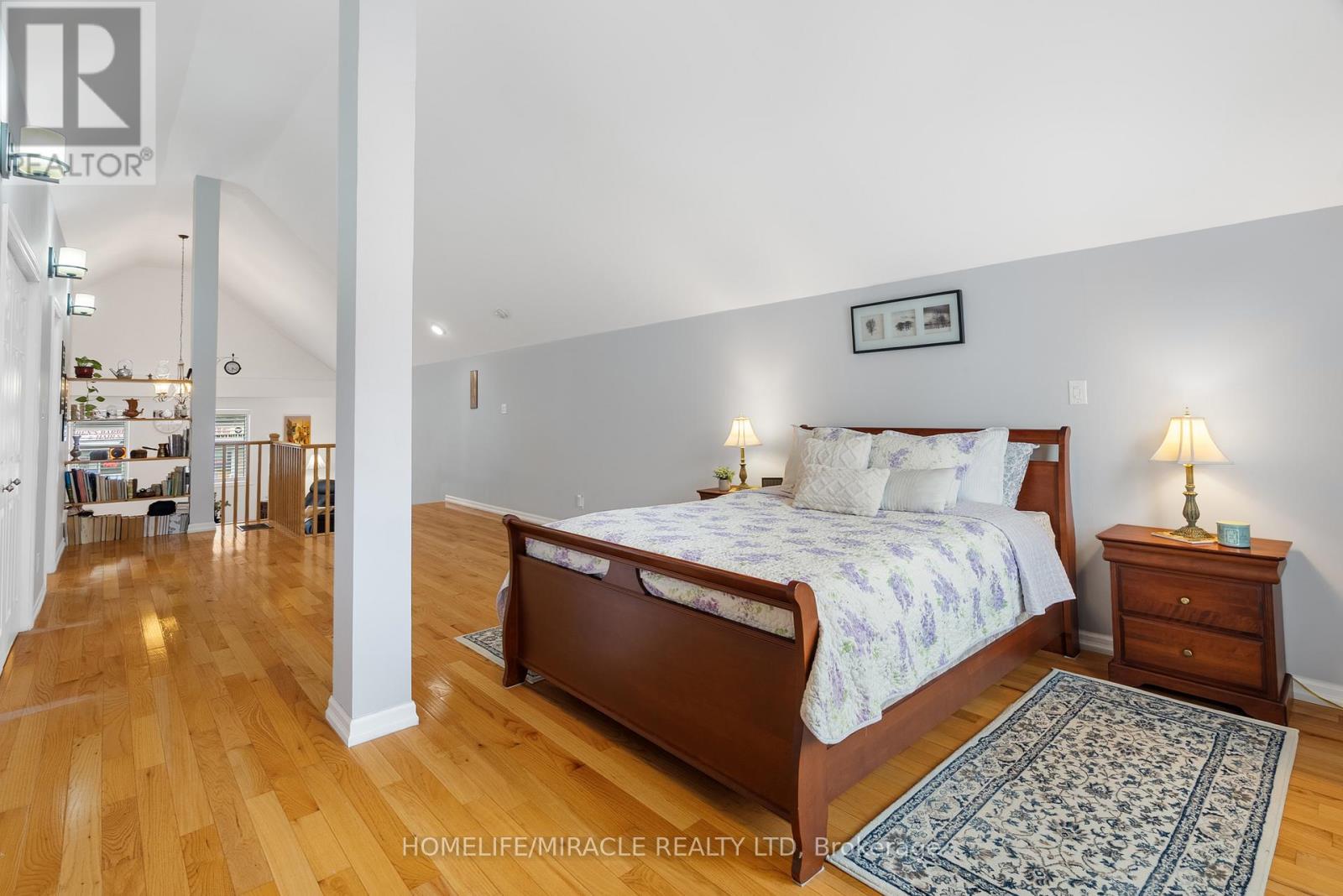 Photo 18 of 582 Upper James Street, Hamilton ON