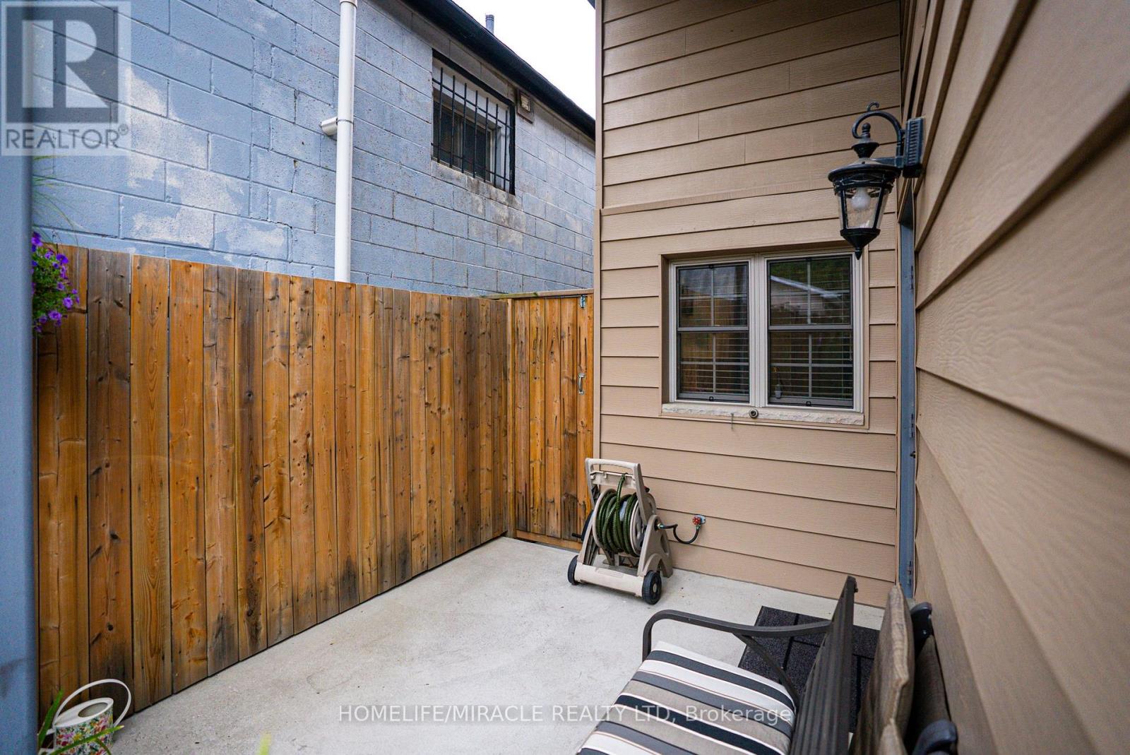 Photo 32 of 582 Upper James Street, Hamilton ON