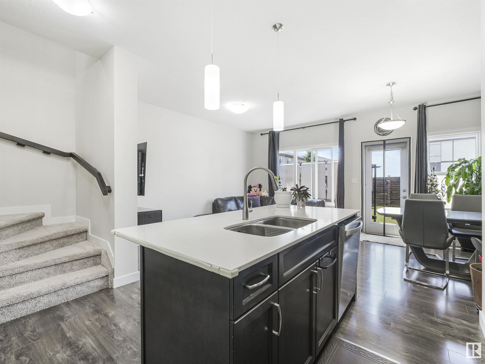 Photo 14 of 1815 Keene Cr Sw, Edmonton AB