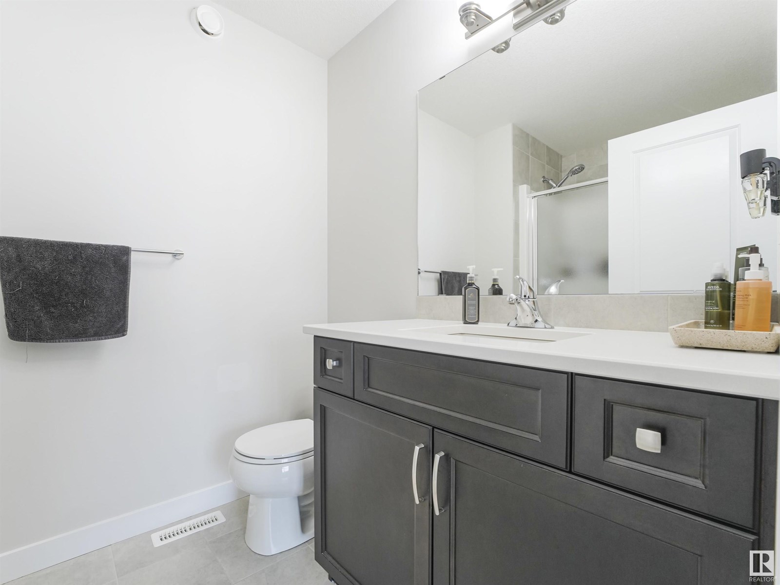 Photo 32 of 1815 Keene Cr Sw, Edmonton AB