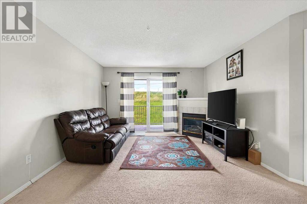 Single Family House for Sale in   Citadel Meadow Point NW Citadel Calgary 