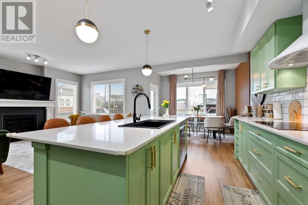 Photo 9 of 354 Kings Heights Drive, Airdrie AB