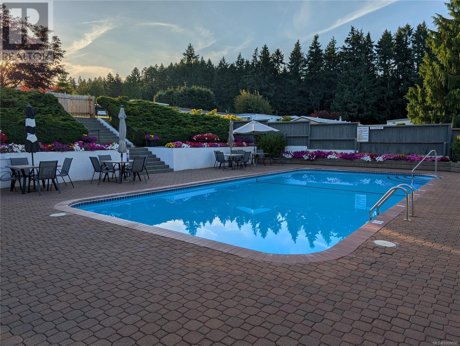 Photo 18 of 47 10980 Westdowne Rd, Ladysmith BC