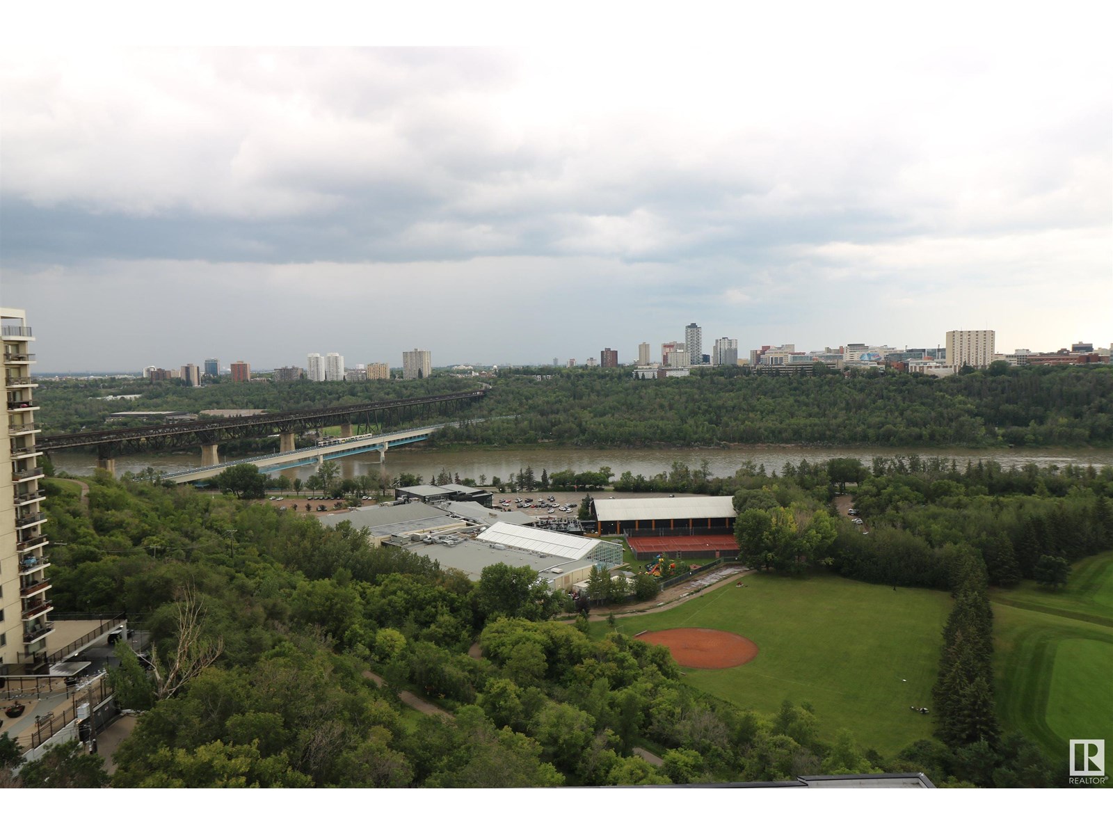 Photo 35 of 1403 9816 112 St Nw, Edmonton AB