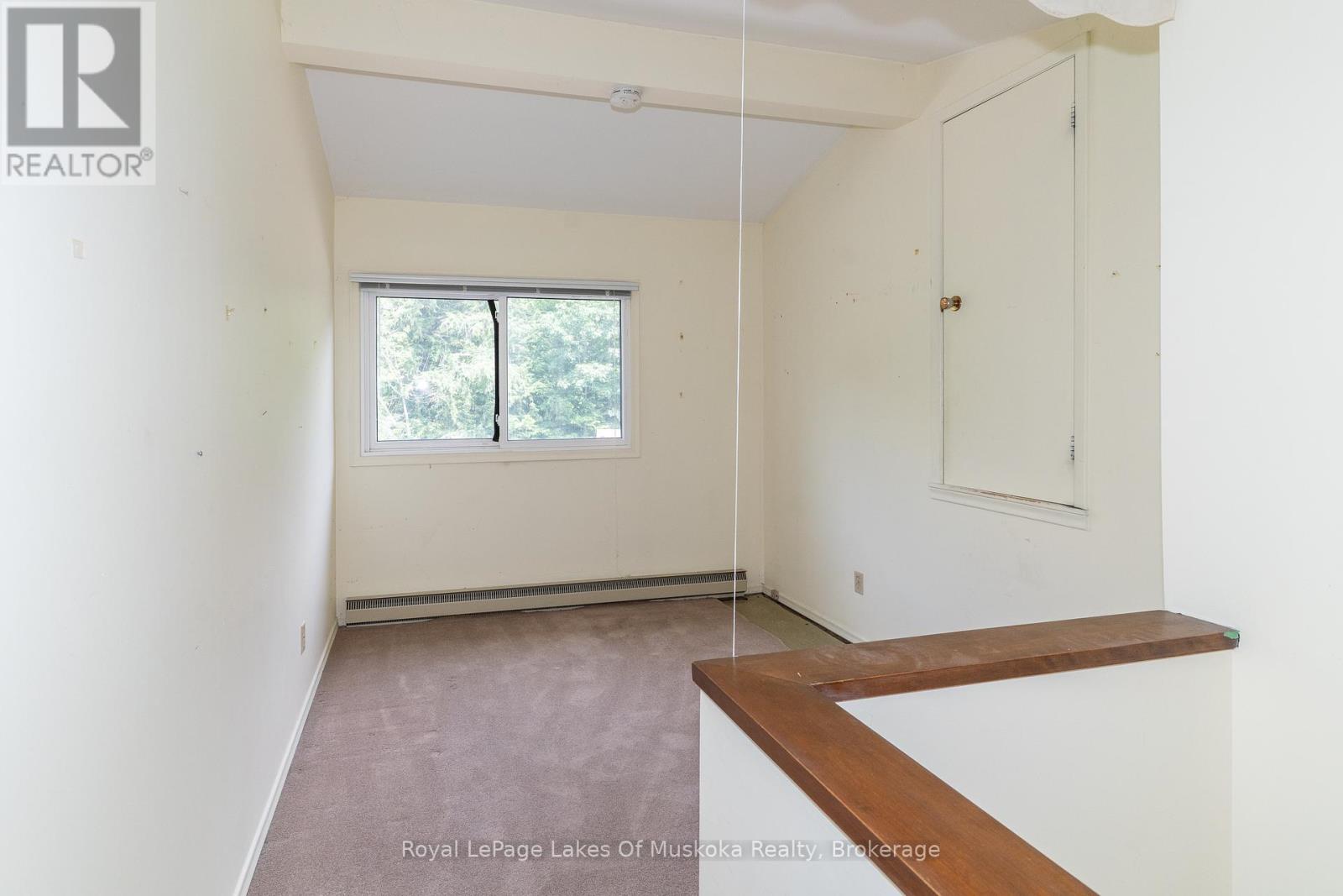 Photo 17 of 11 26 Herman Avenue, Huntsville ON