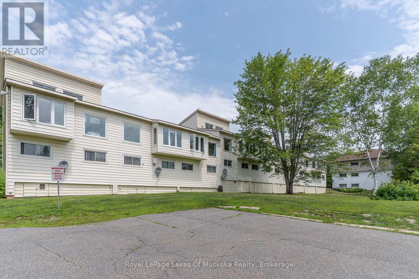 Photo 30 of 11 26 Herman Avenue, Huntsville ON