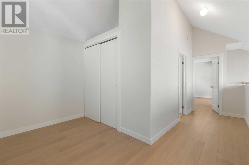 Single Family House for Sale in   Sirocco Drive Signal Hill Calgary 