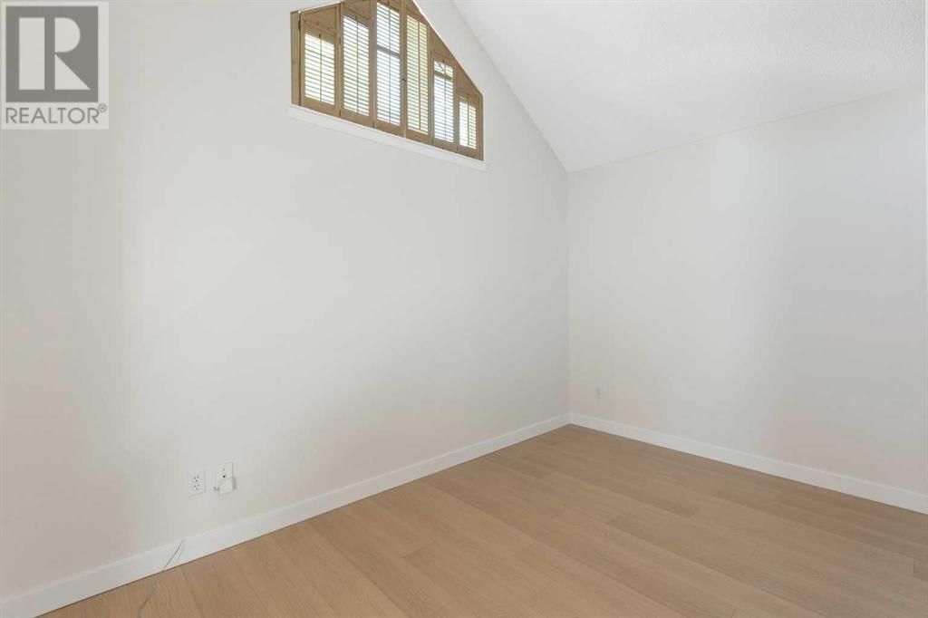Single Family House for Sale in   Sirocco Drive Signal Hill Calgary 