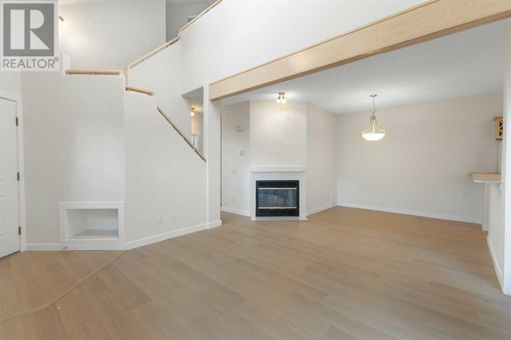 Single Family House for Sale in   Sirocco Drive Signal Hill Calgary 