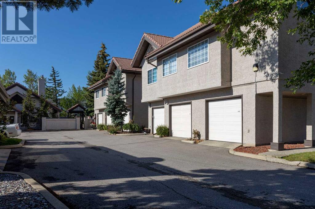 Single Family House for Sale in   Sirocco Drive Signal Hill Calgary 