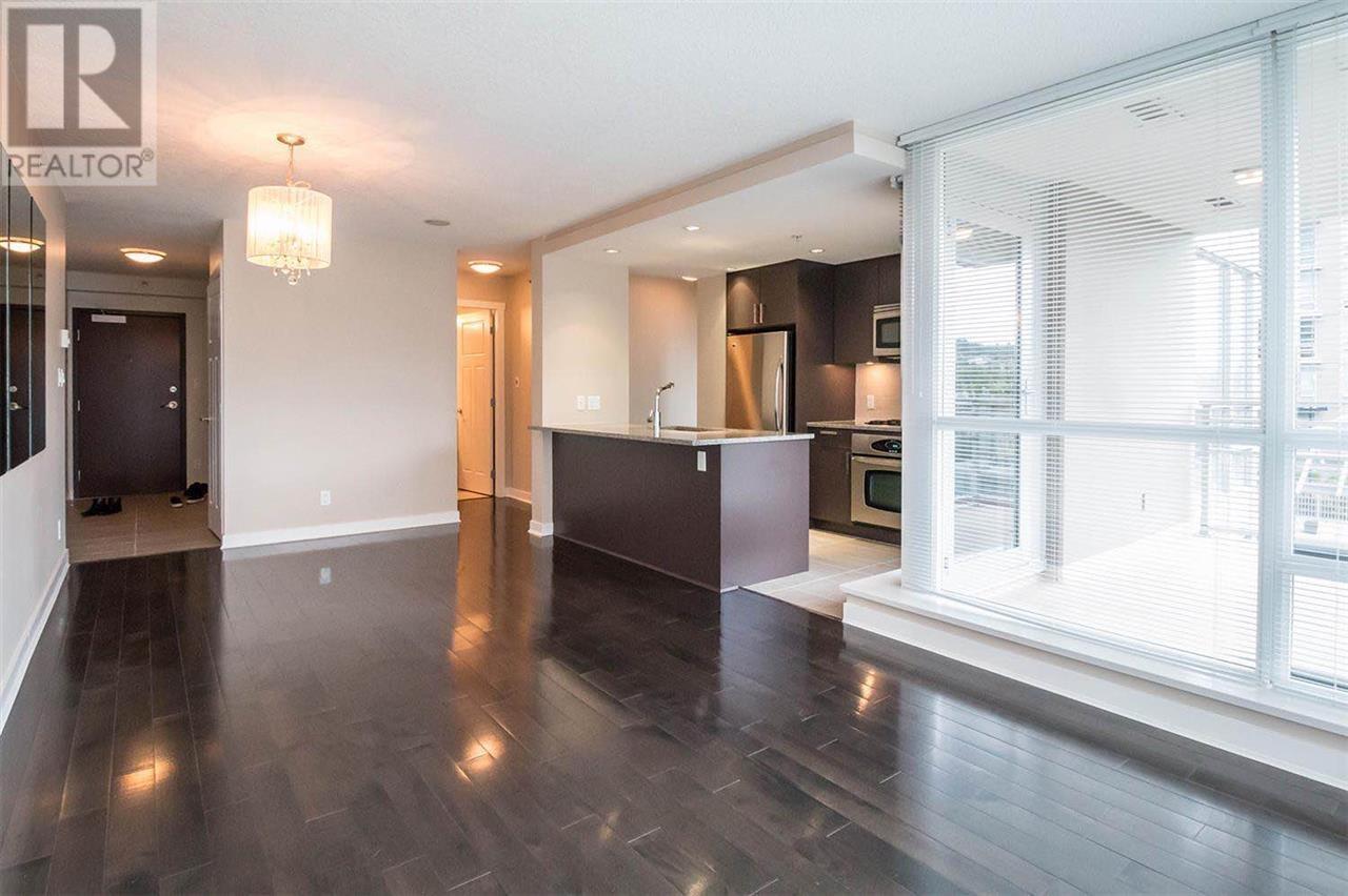 Photo 5 of 701 2978 Glen Drive, Coquitlam BC