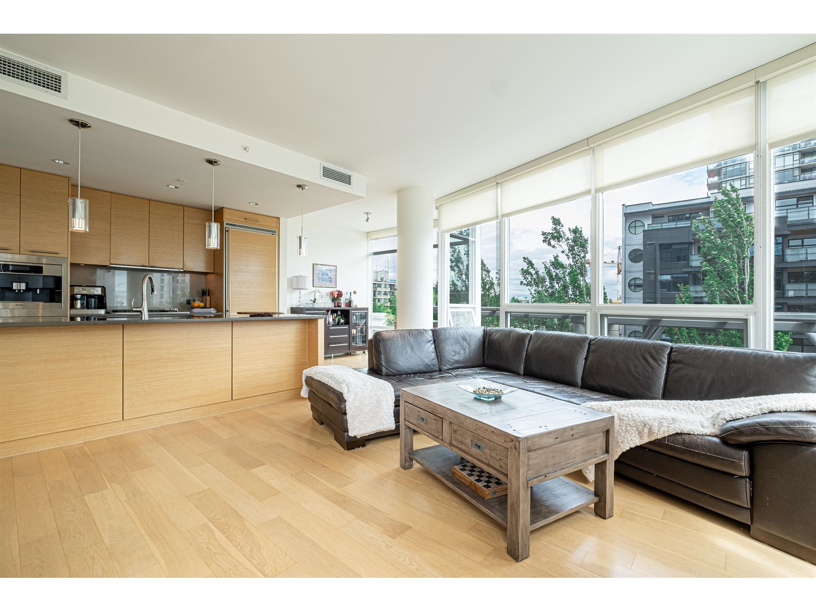 Photo 14 of 301 1473 Johnston Road, White Rock BC