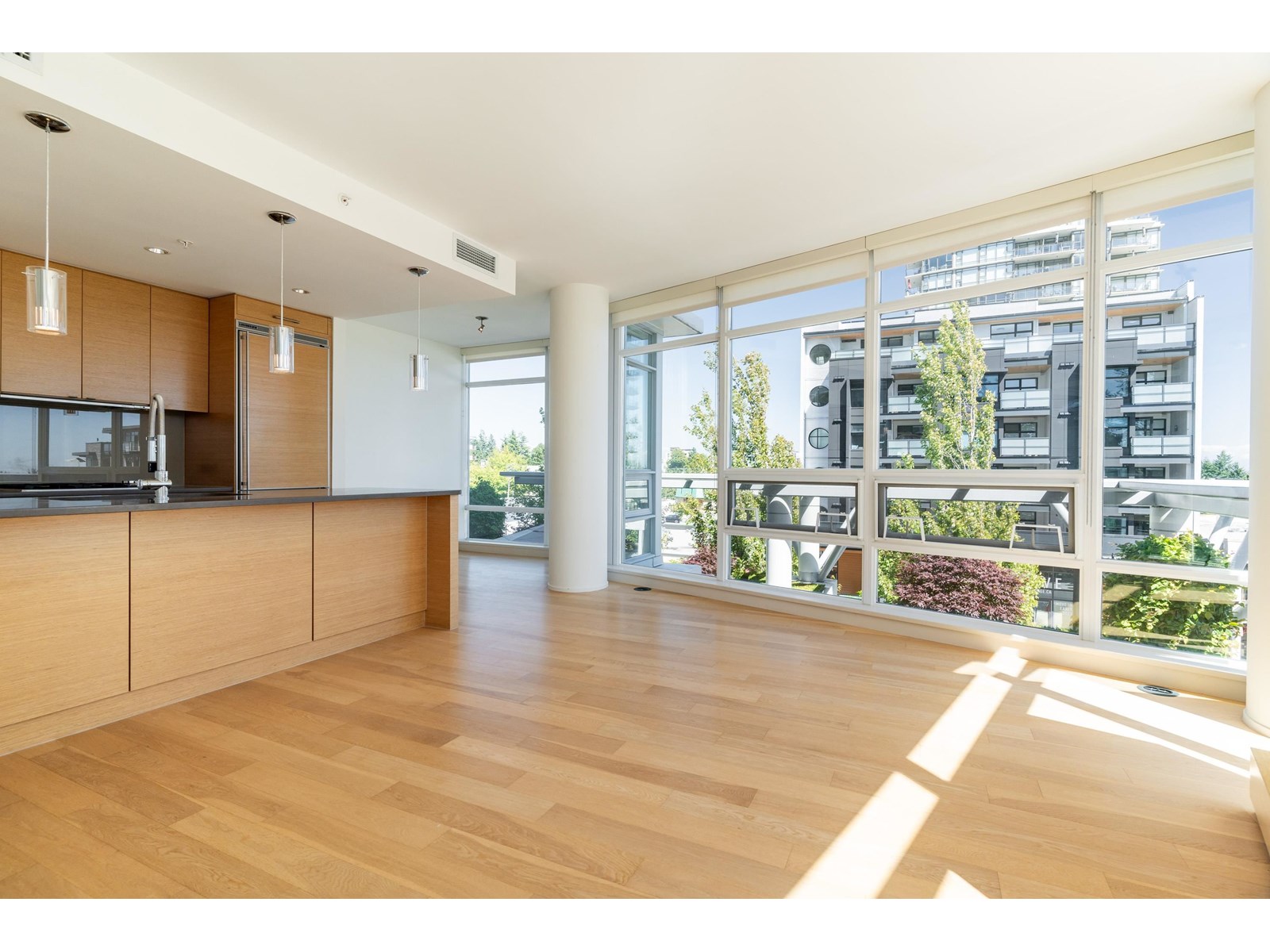 Photo 19 of 301 1473 Johnston Road, White Rock BC
