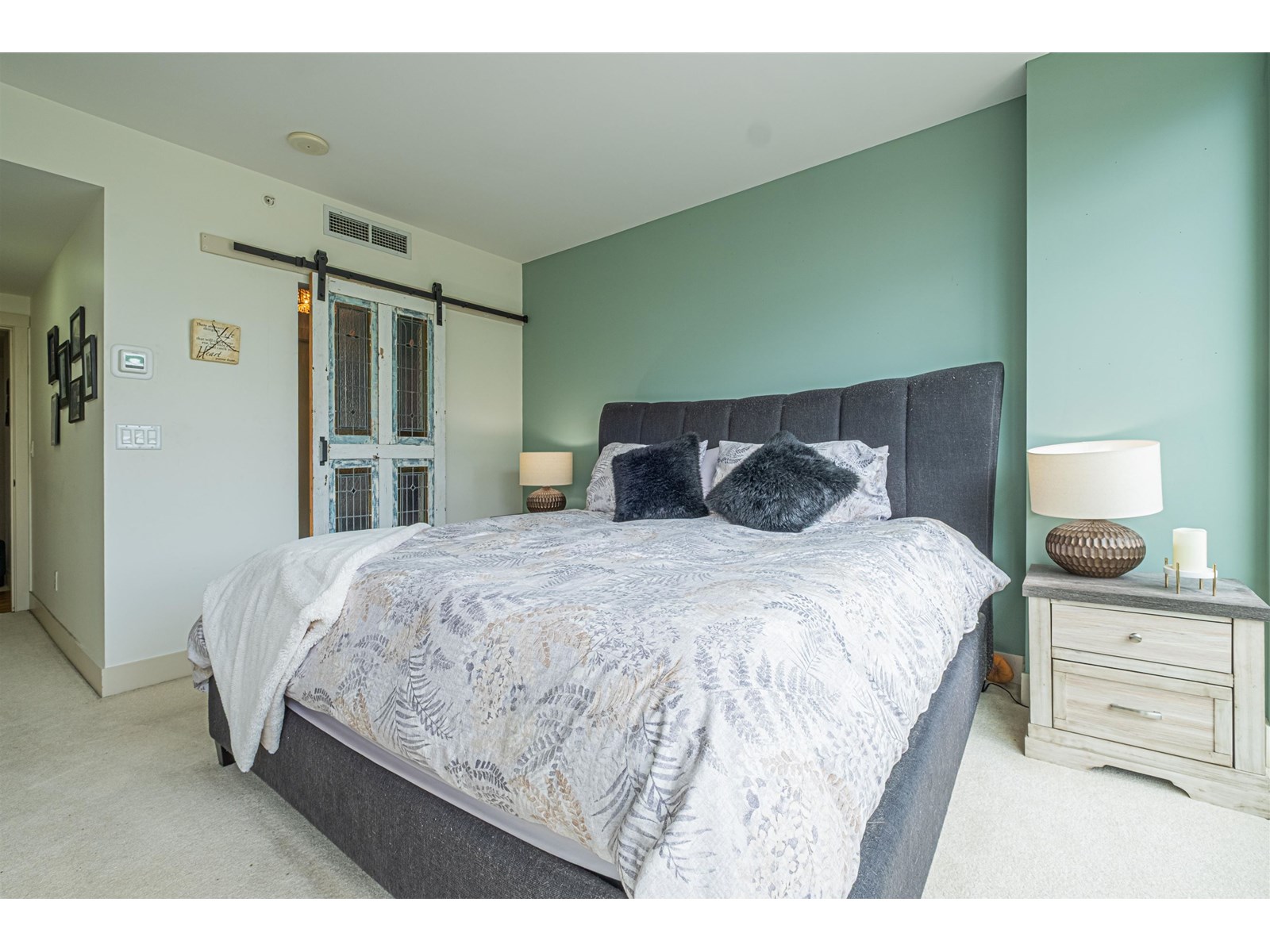 Photo 11 of 301 1473 Johnston Road, White Rock BC