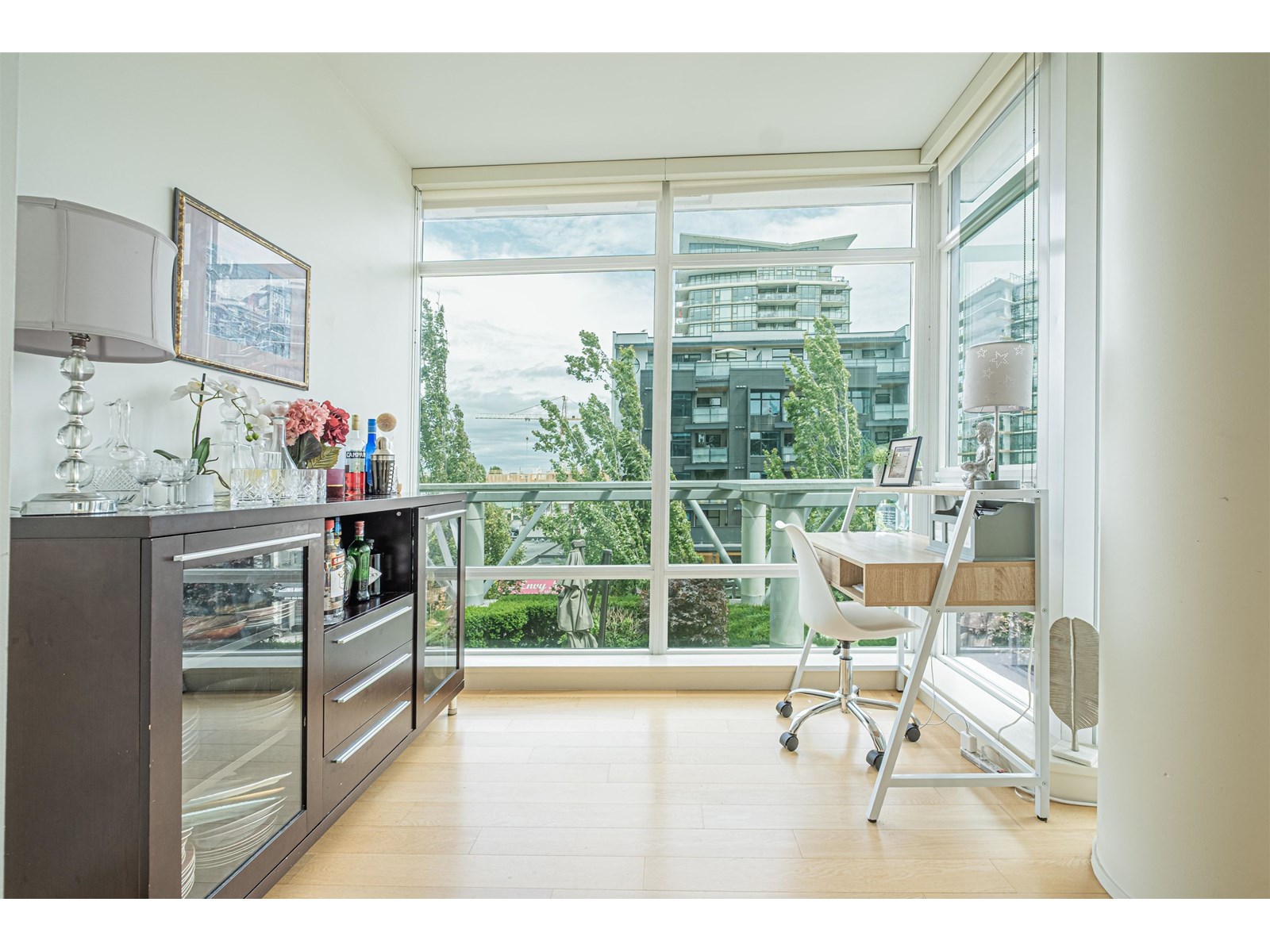 Photo 15 of 301 1473 Johnston Road, White Rock BC