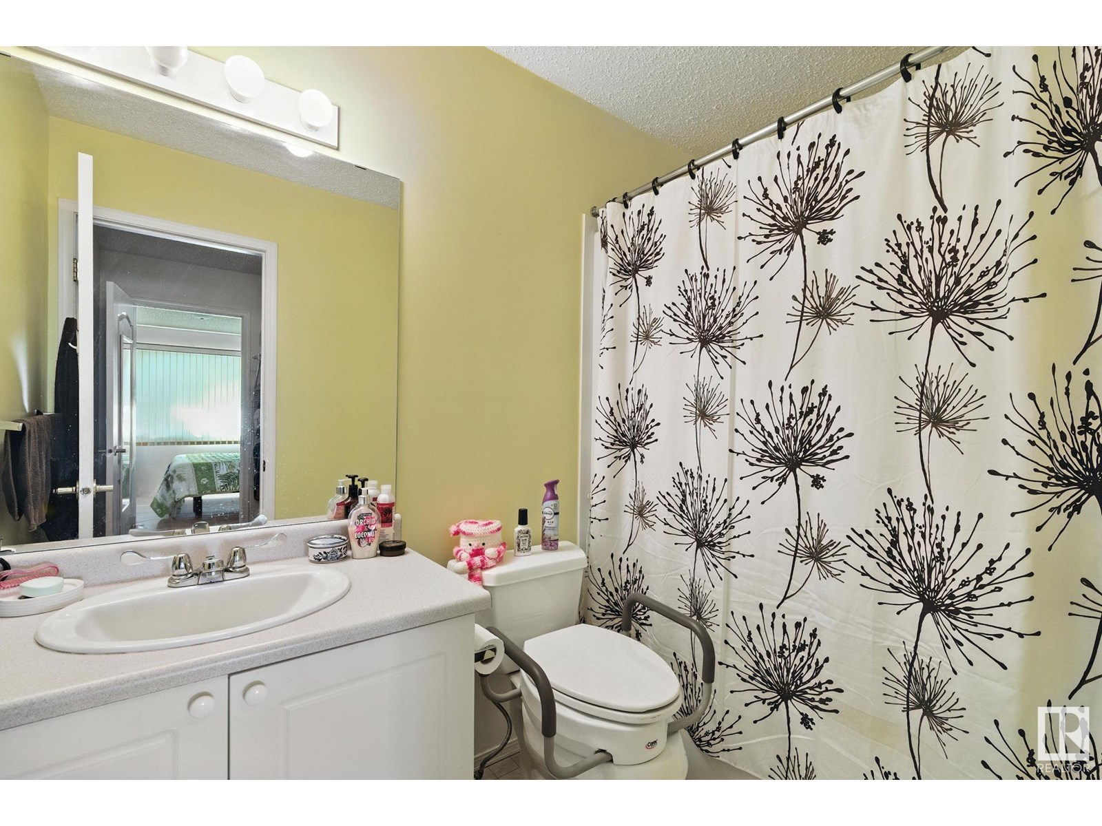 Photo 23 of 2 14428 Miller Blvd Nw, Edmonton AB