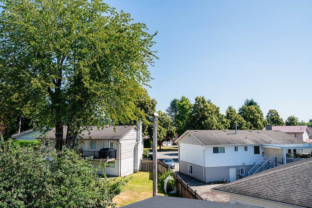 Photo 25 of 9222 125 Street, Surrey BC