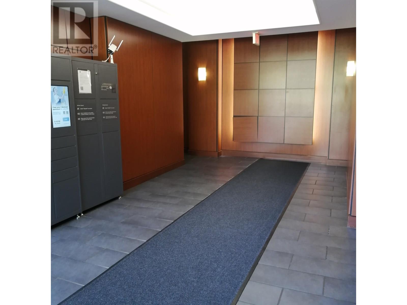 708 814 ROYAL Avenue - photo 2