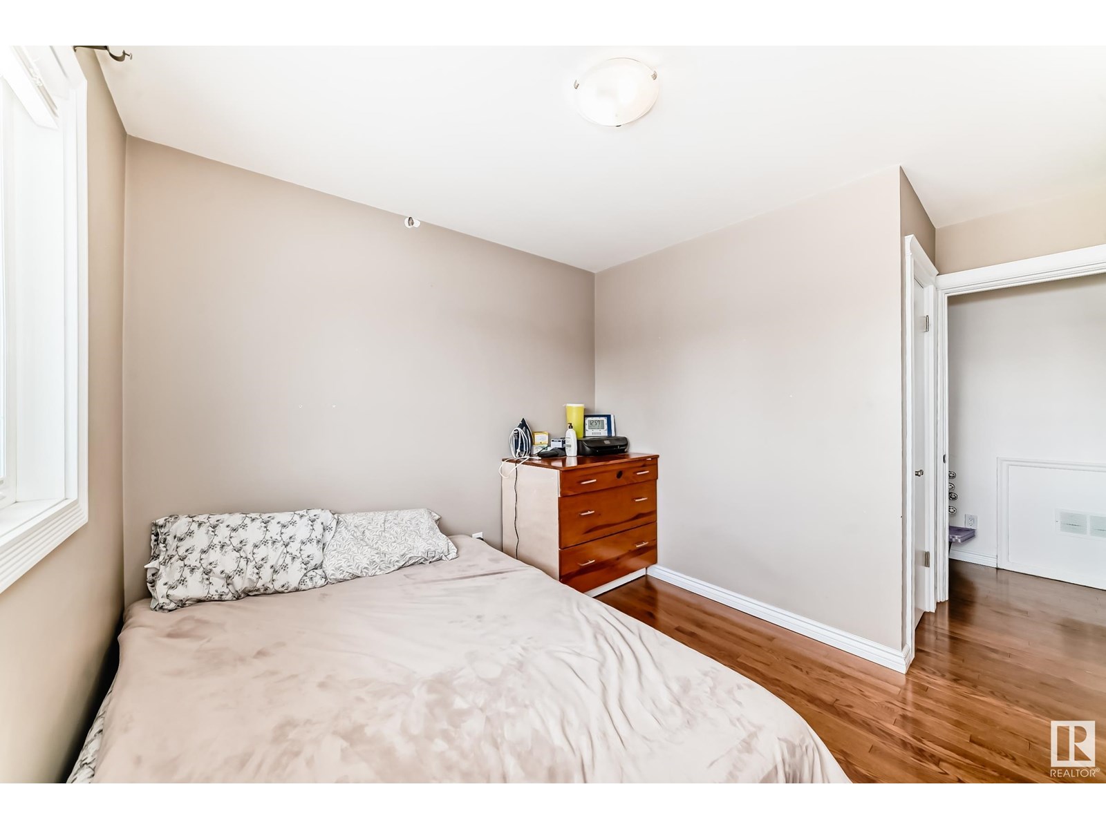 Photo 6 of 13410 134 Av Nw, Edmonton AB