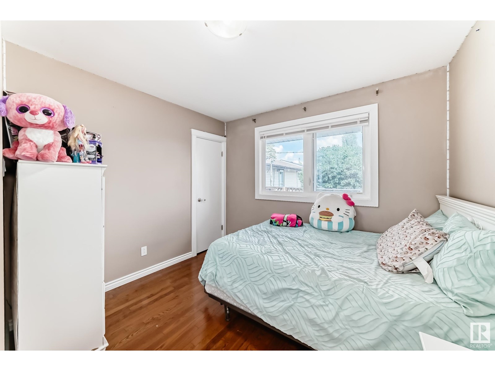 Photo 7 of 13410 134 Av Nw, Edmonton AB