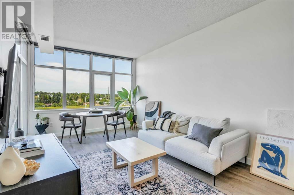 Single Family House for Sale in   Lake Fraser Drive SE Lake Bonavista Calgary 
