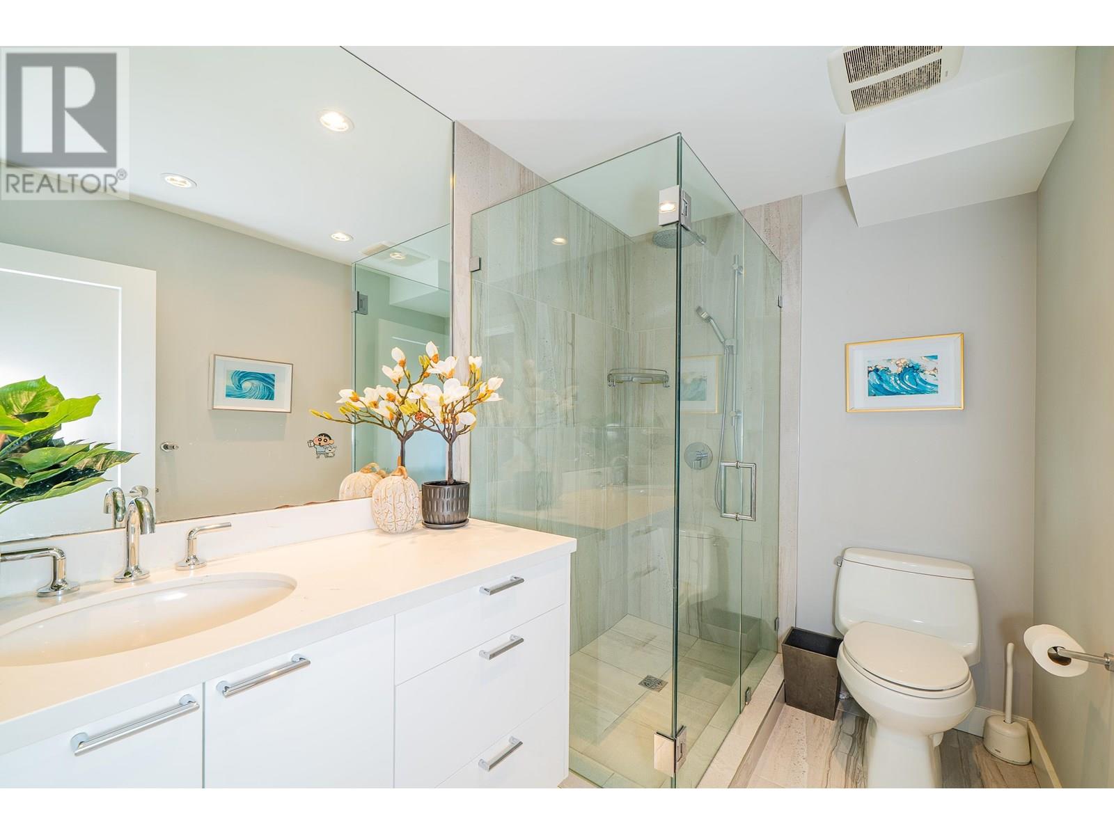 18 2214 FOLKESTONE WAY, West Vancouver