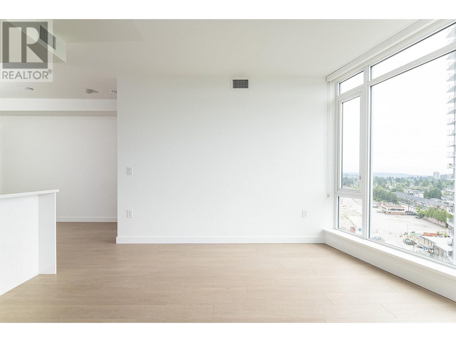 Photo 8 of 1306 7683 Park Crescent, Burnaby BC