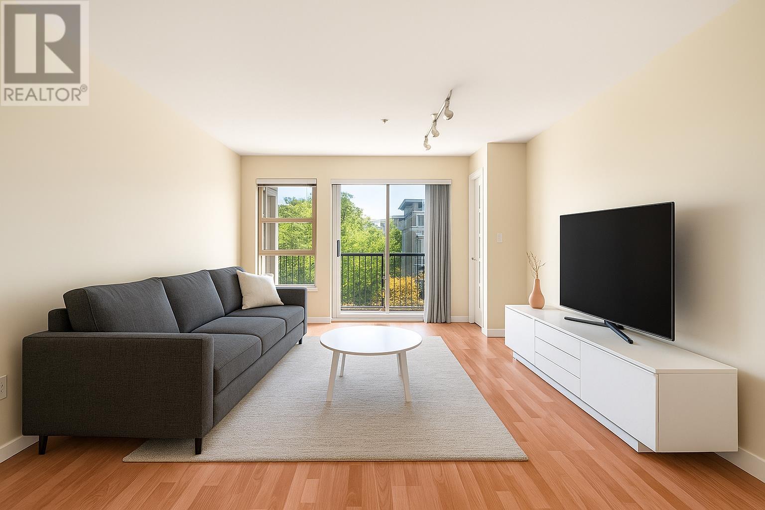 Photo 10 of 5304 5111 Garden City Road, Richmond BC