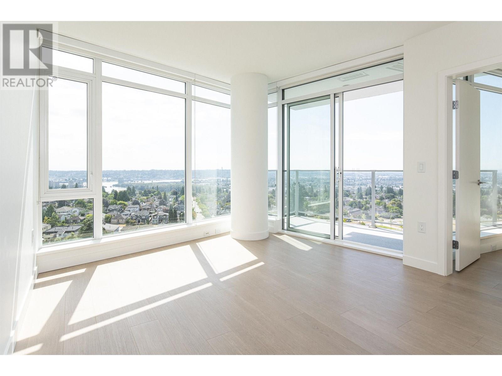 Photo 11 of 1306 7683 Park Crescent, Burnaby BC