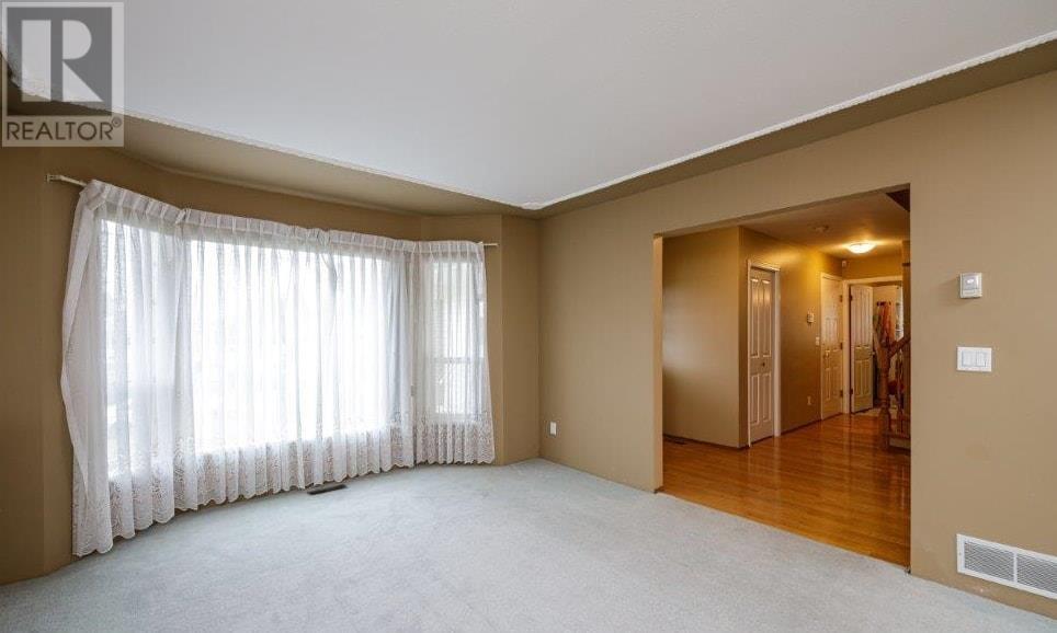 Photo 5 of 1148 Ronayne Road, North Vancouver BC