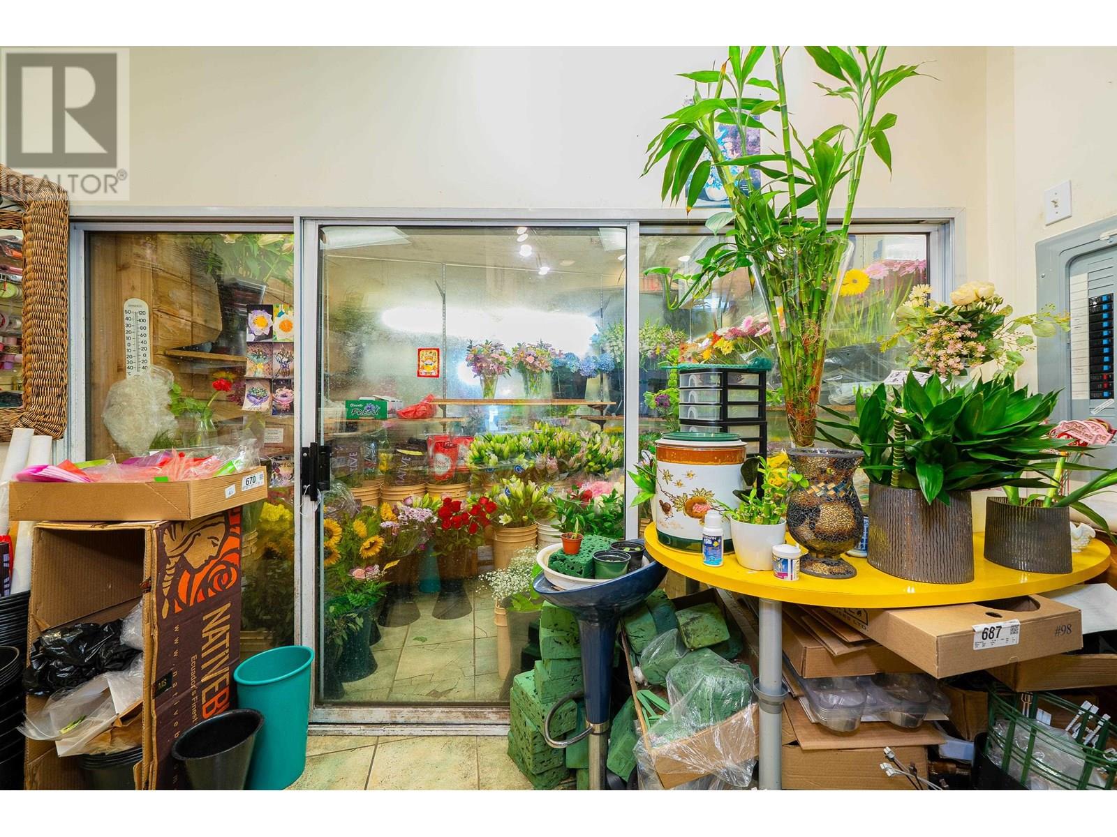 Business in Burnaby - Image 9