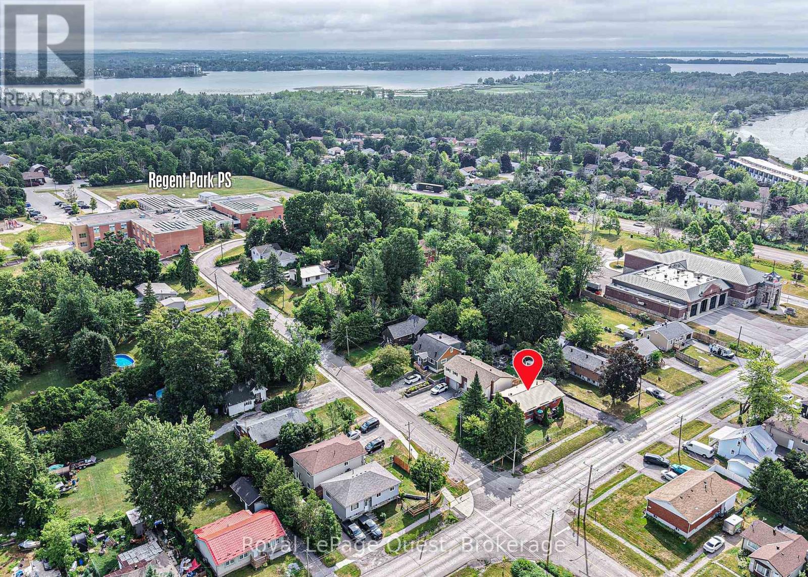 Photo 17 of 129 Simcoe Street, Orillia ON